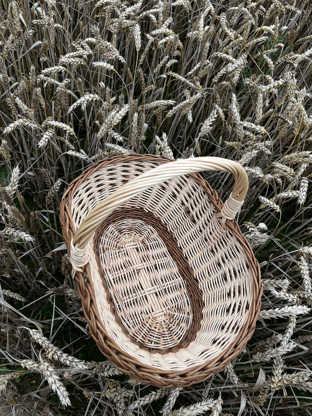 Wicker basket 020b