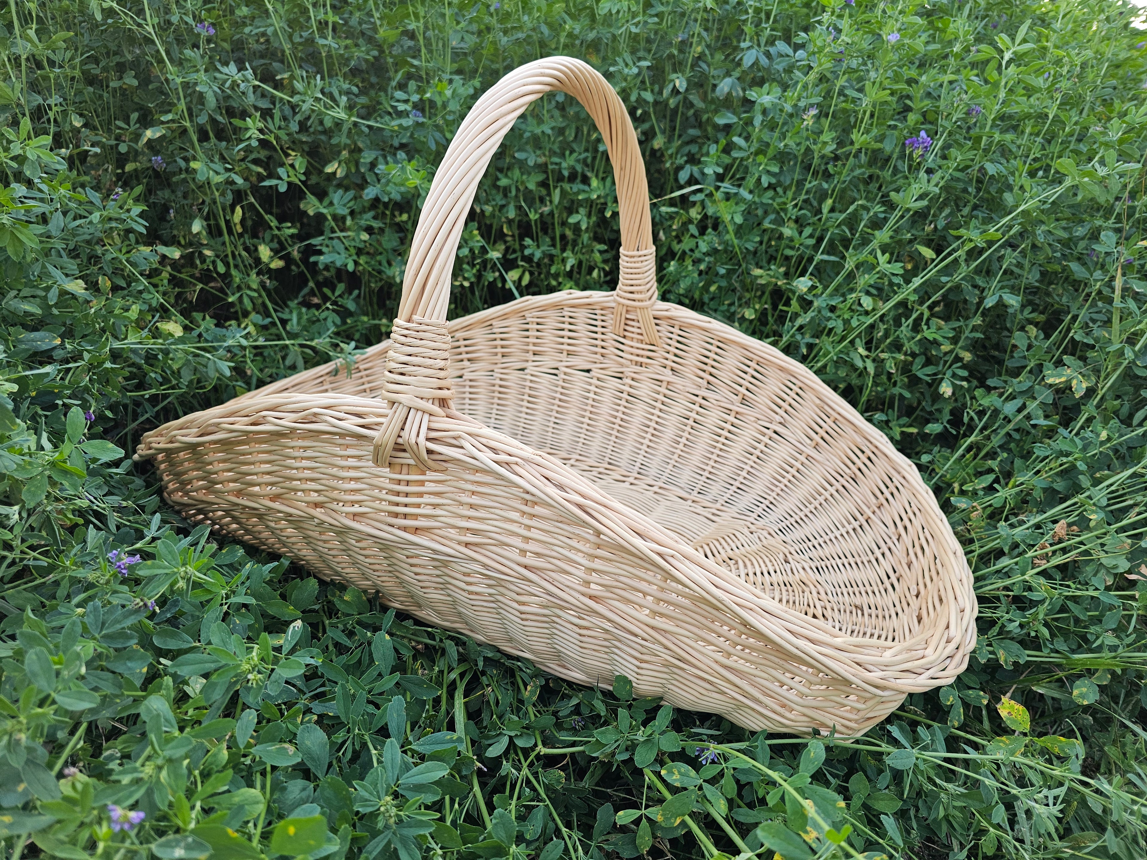 Scalloped Wicker Garden Trug — wicker basket, view 4