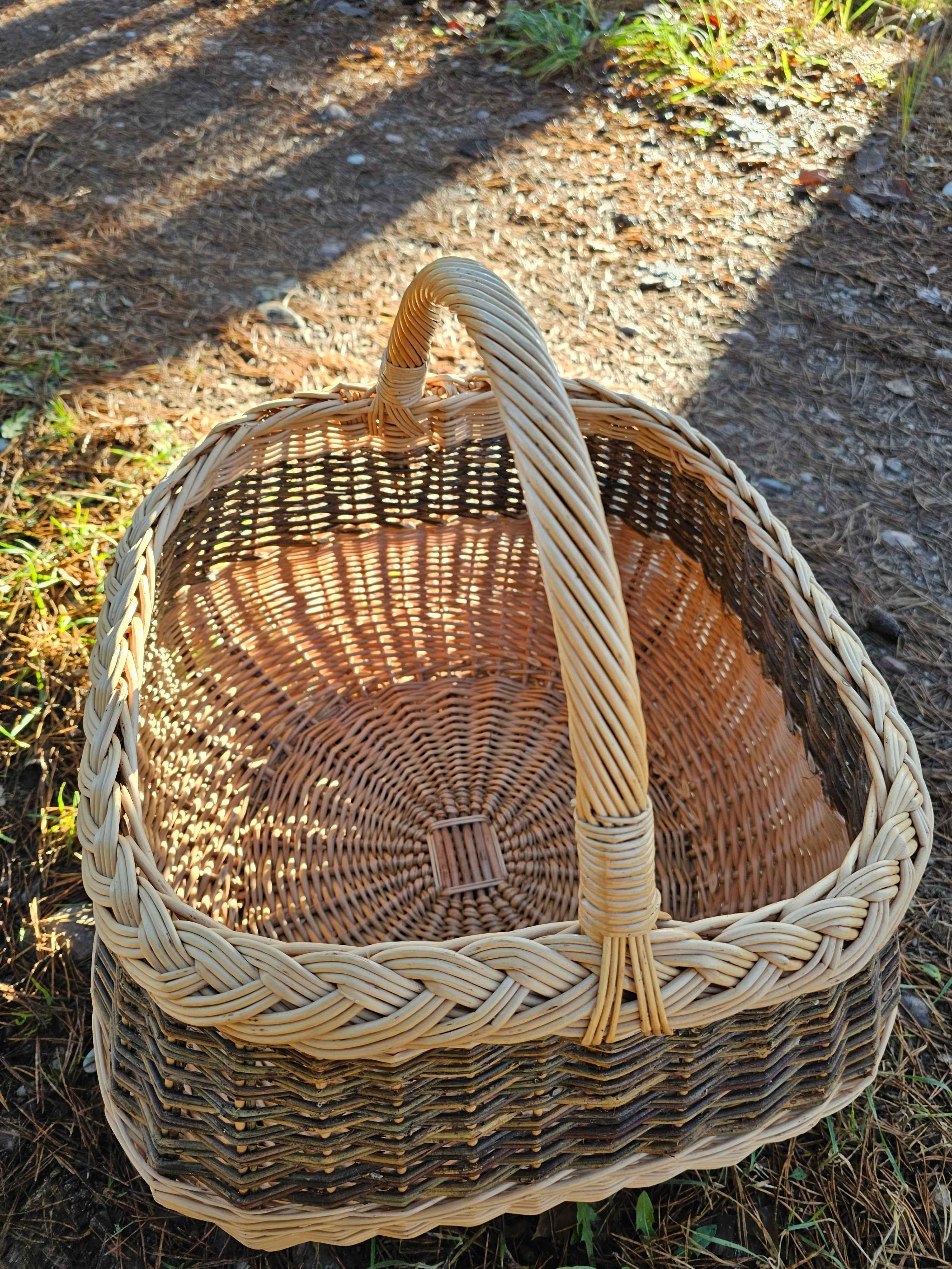 Wicker basket 017r - NaturelyWoven wicker - handmade