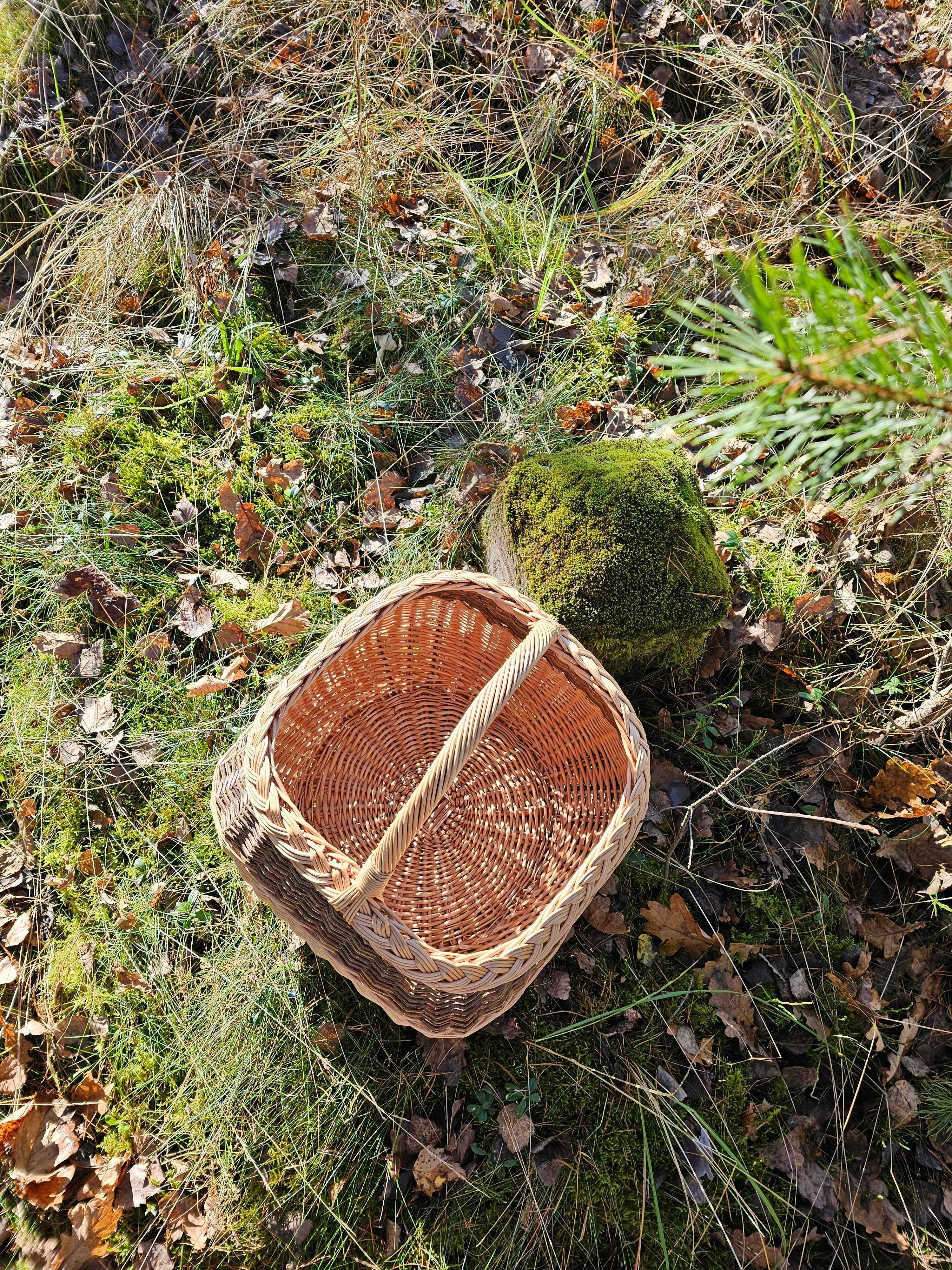 Wicker basket 017r - NaturelyWoven wicker - handmade