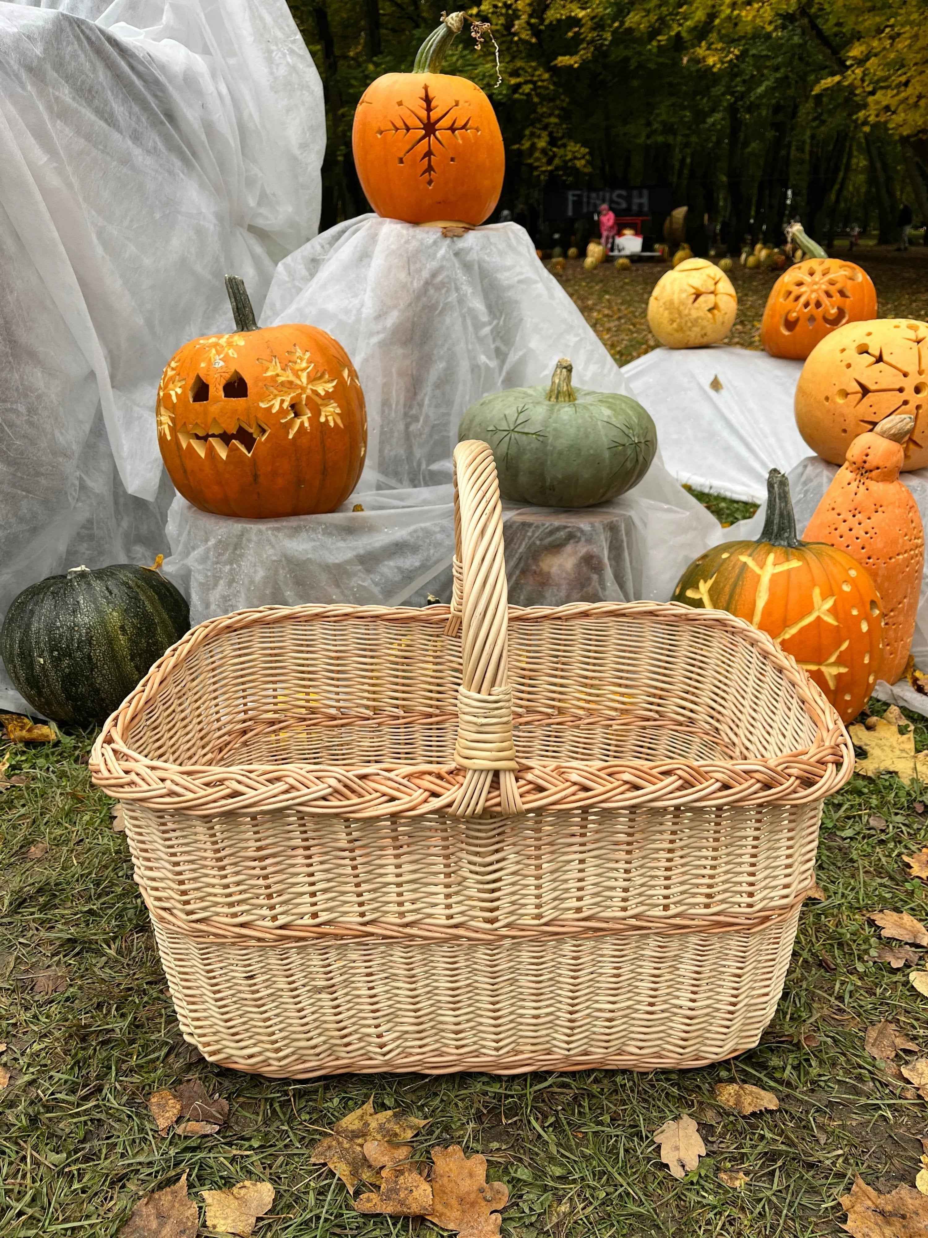 Large willow basket 052b - NaturelyWoven wicker - handmade