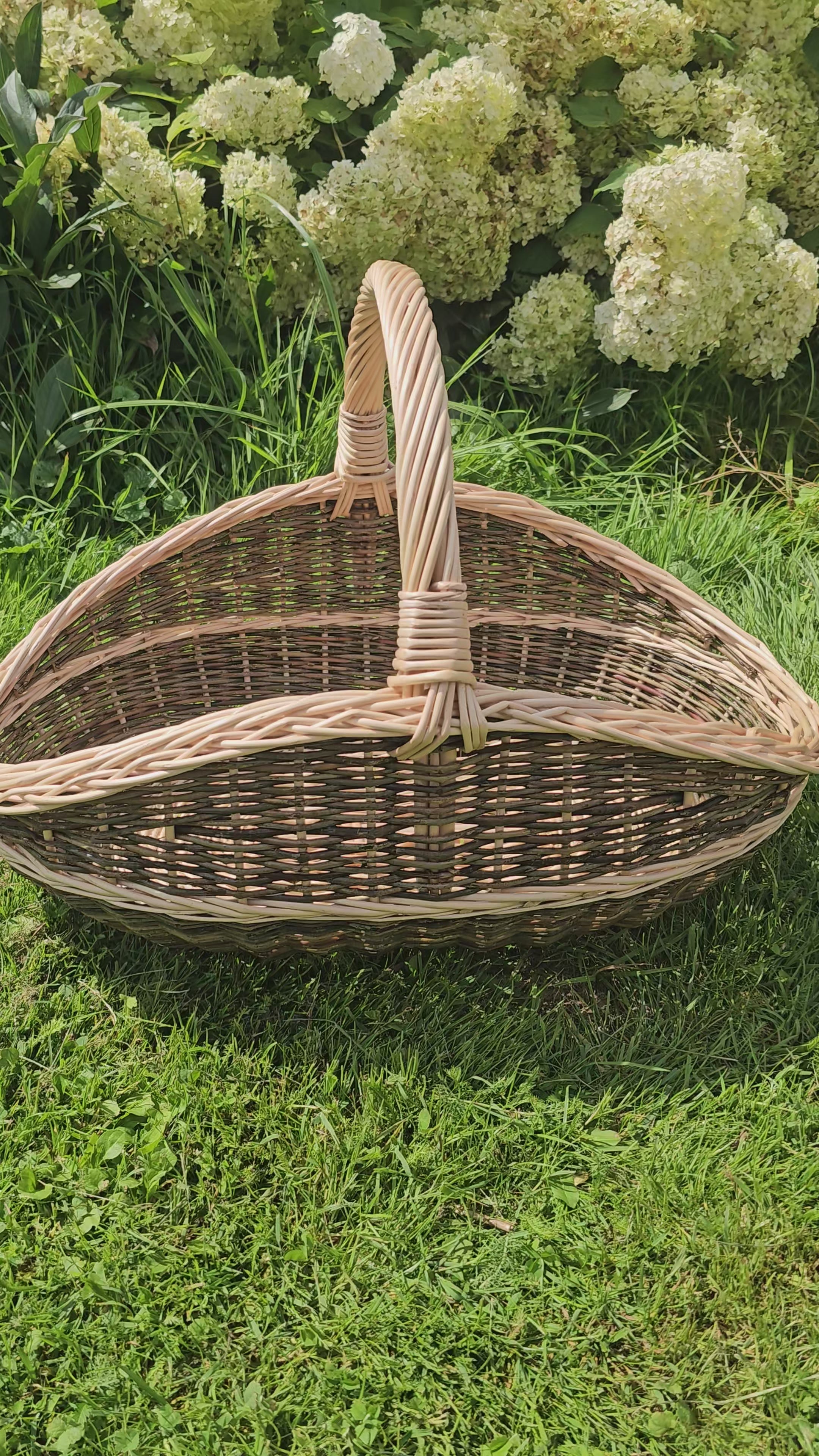 Wicker basket 032b