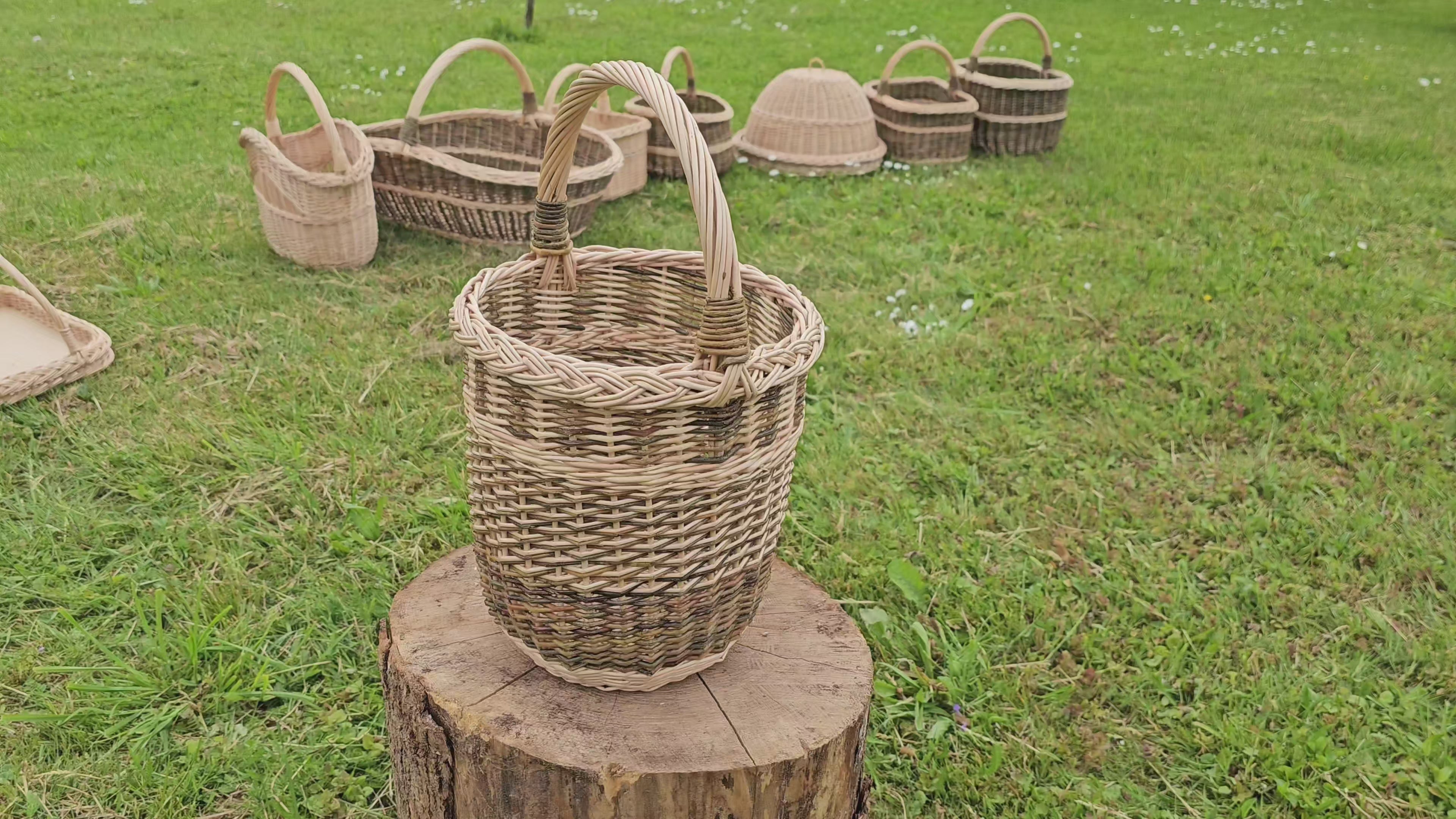 Wicker basket 010b