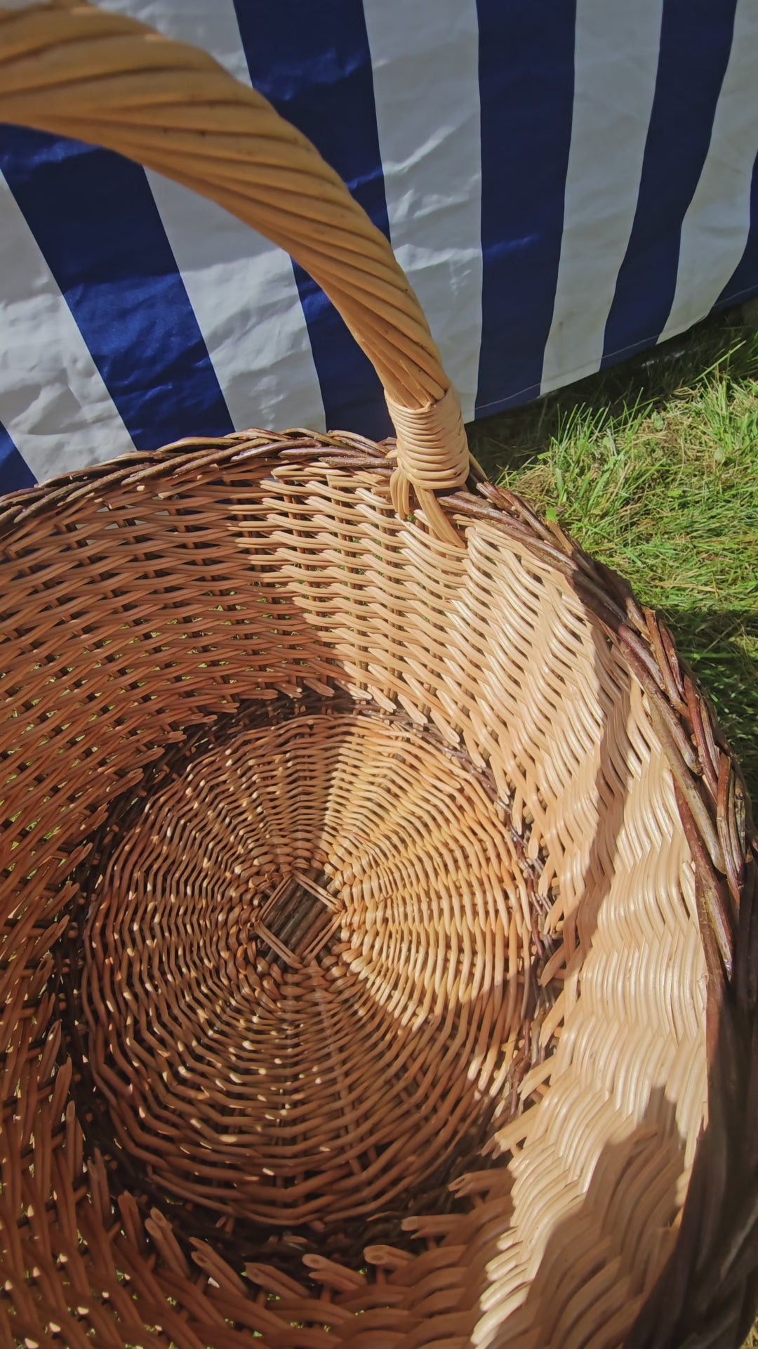 Wicker basket 020r