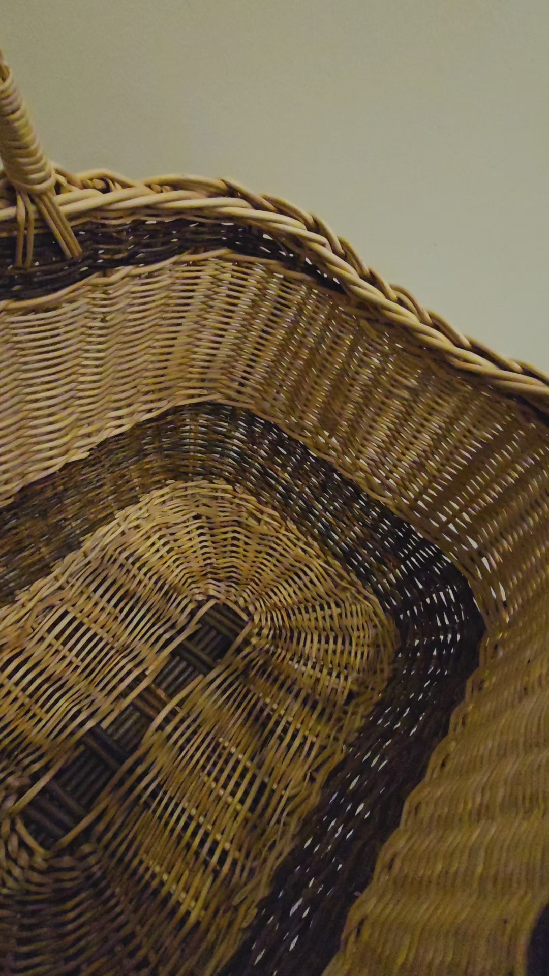 Wicker basket 019r