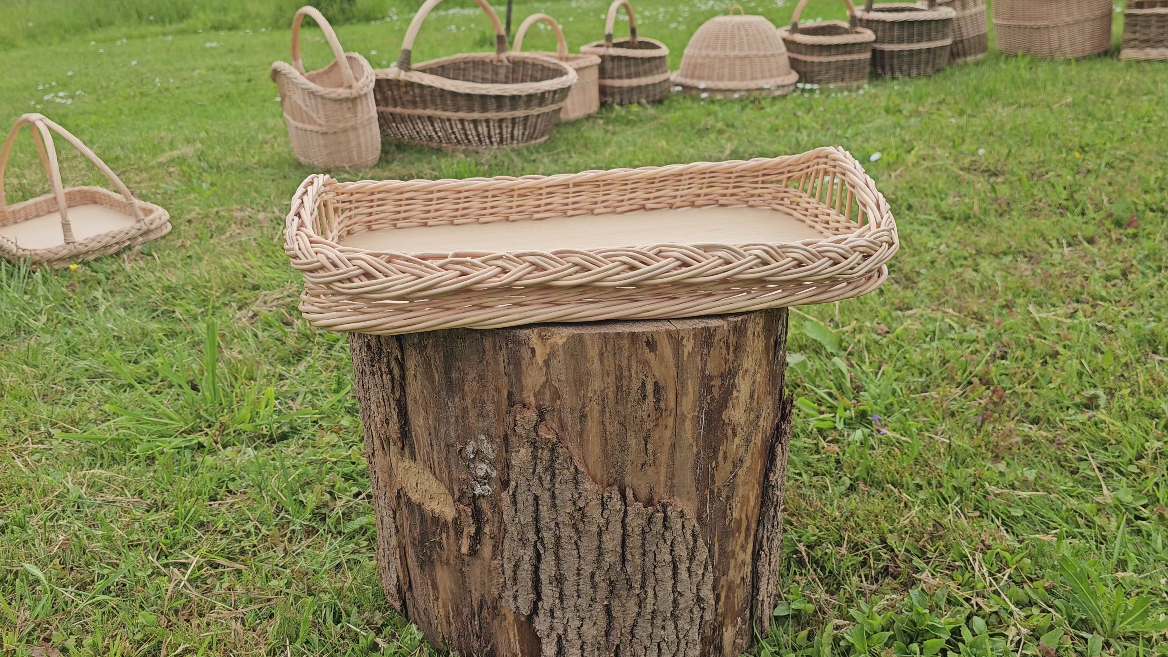 Wicker serving tray 013b