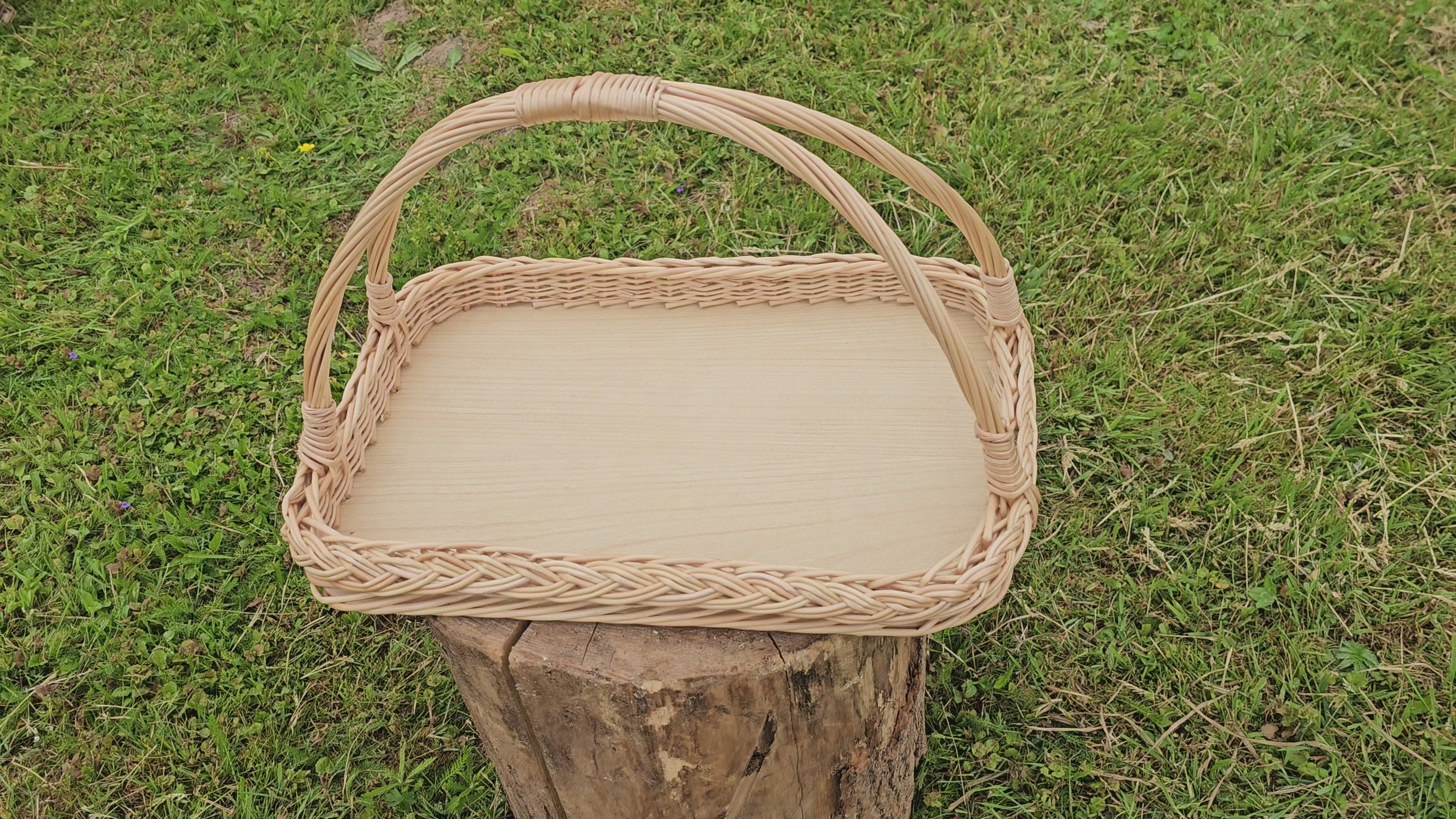 Wicker serving tray 002b