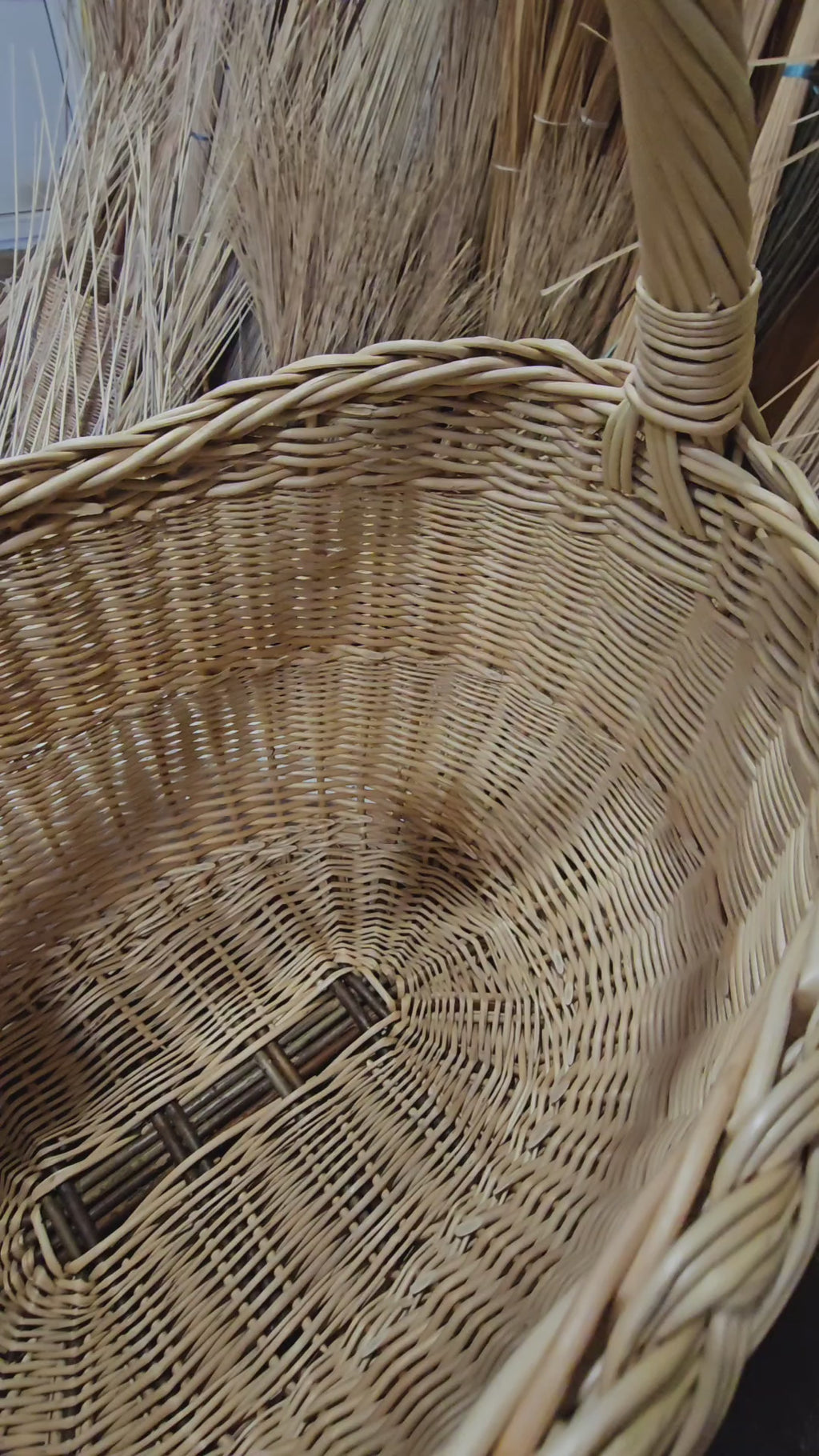 Wicker basket 027r
