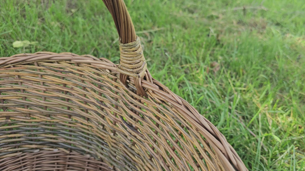 Wicker basket 045b