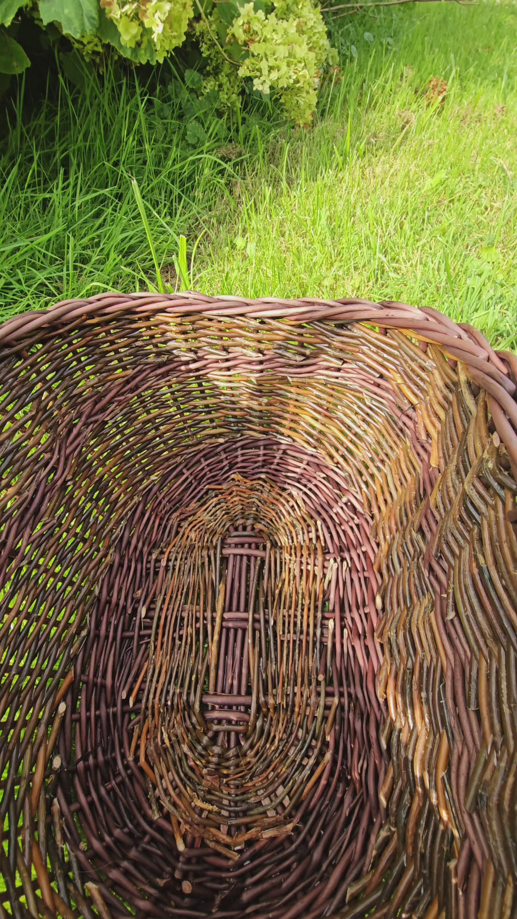 Small wicker basket 051b