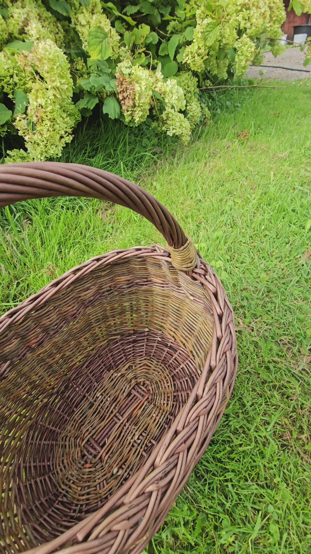 Wicker basket 039b