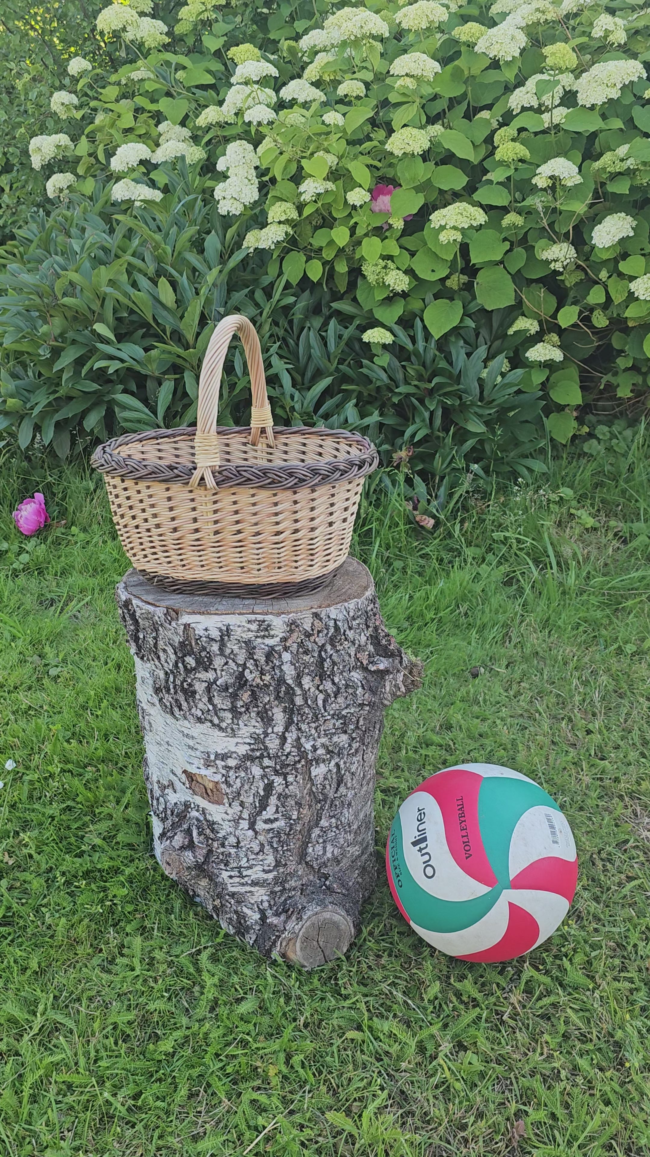 Wicker basket 033b