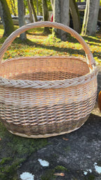 Wicker basket 050b