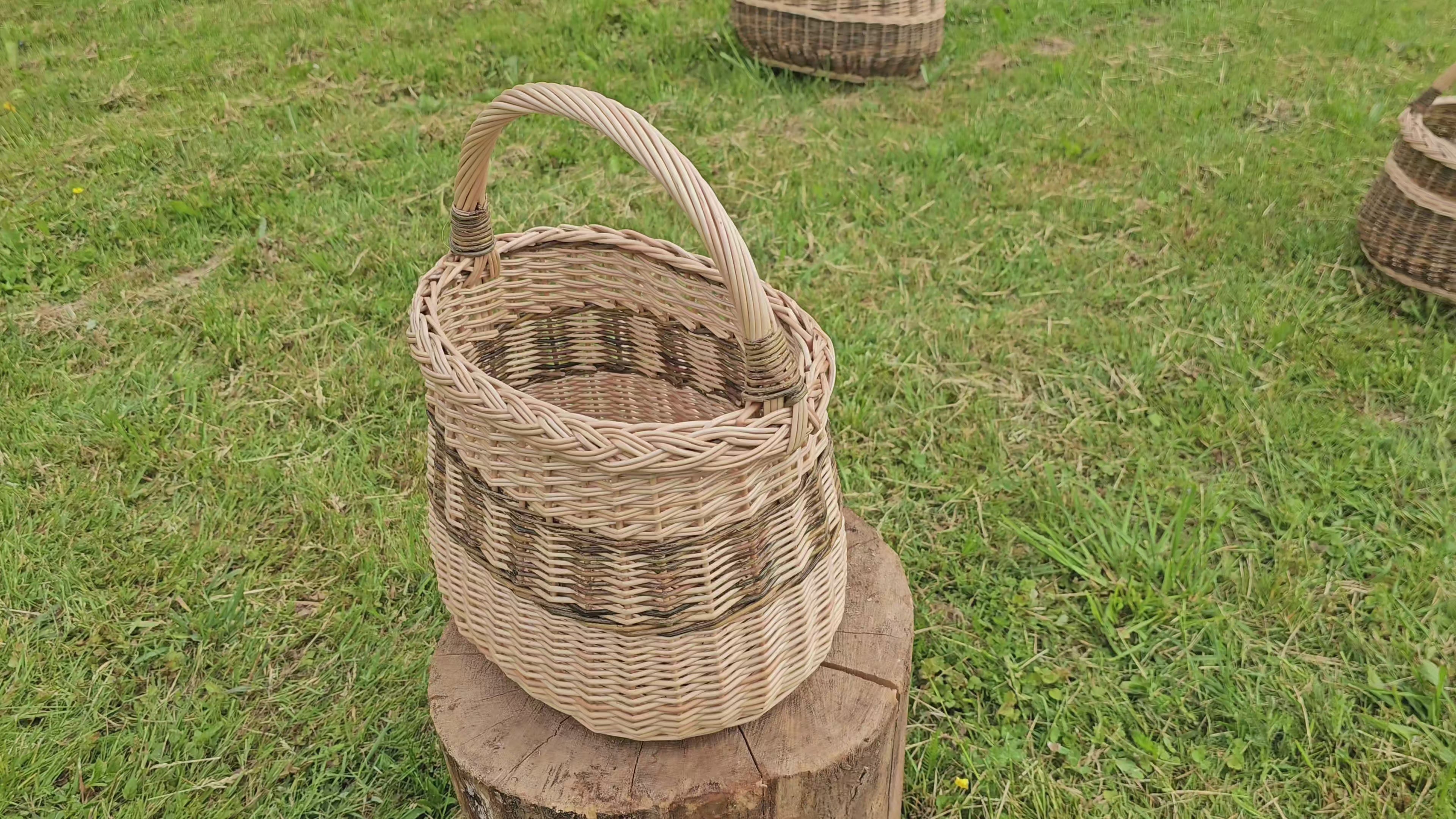 Wicker basket 015b