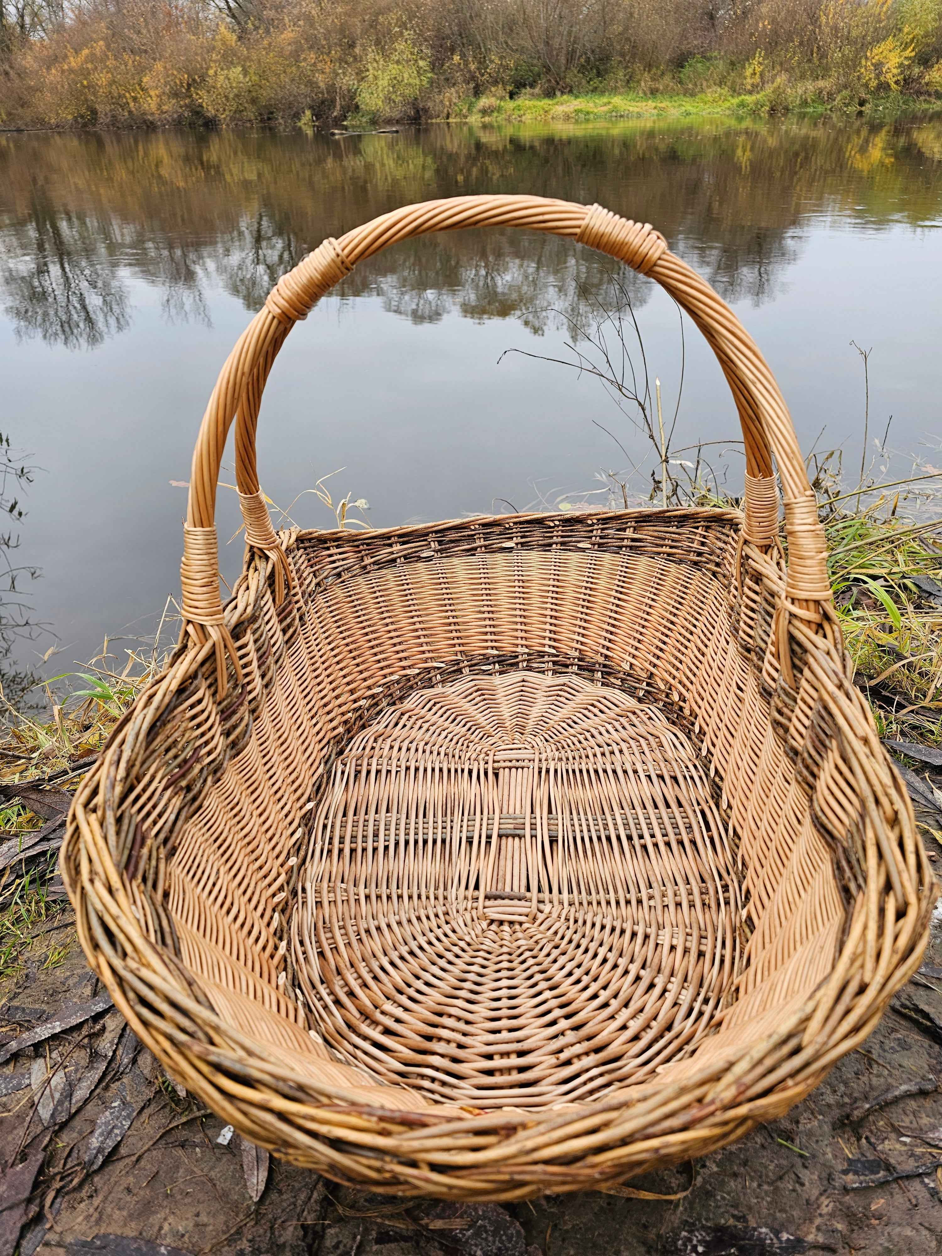 Wicker basket 031r - NaturelyWoven wicker - handmade