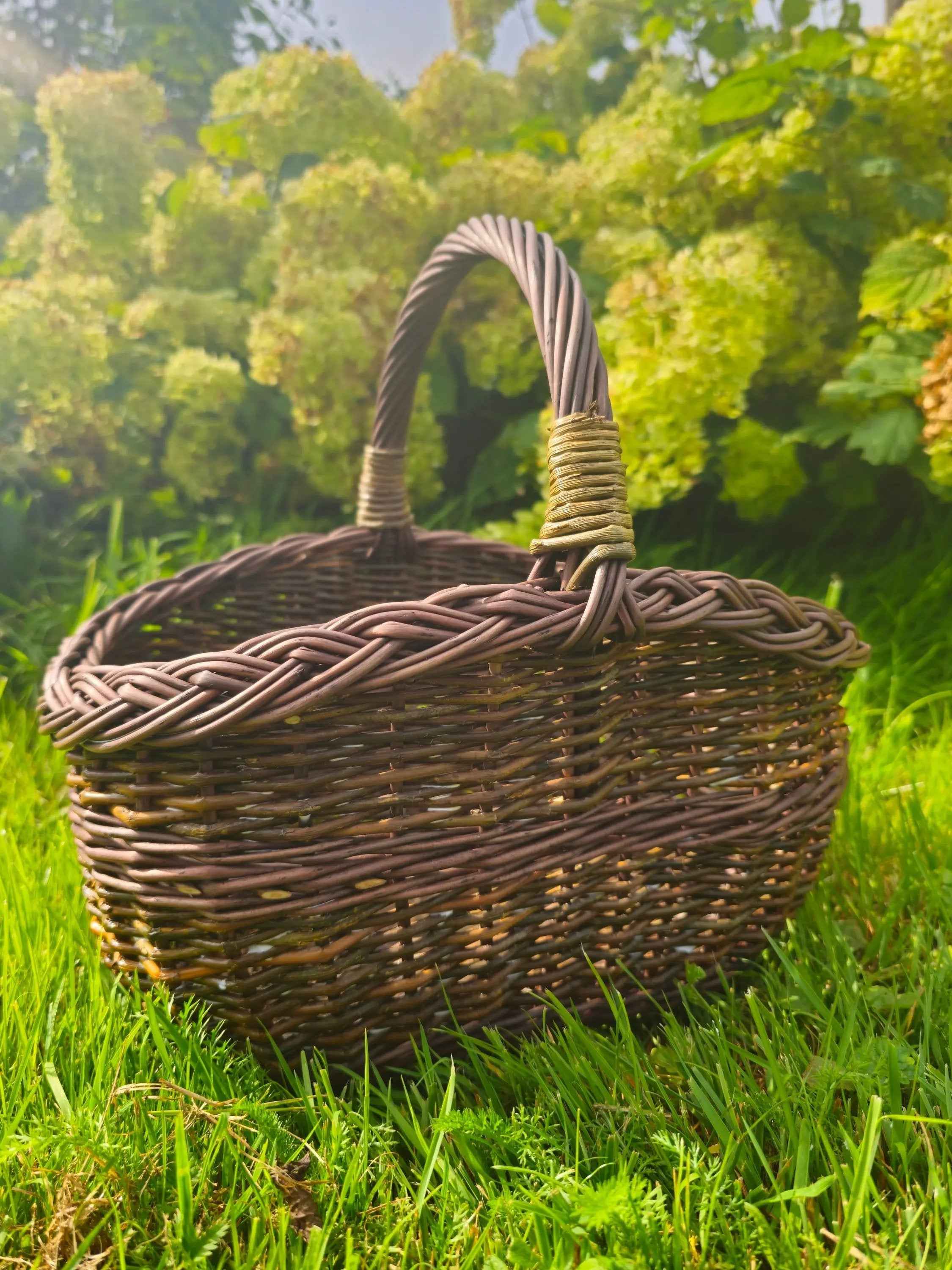 Small wicker basket 051b - NaturelyWoven wicker - handmade