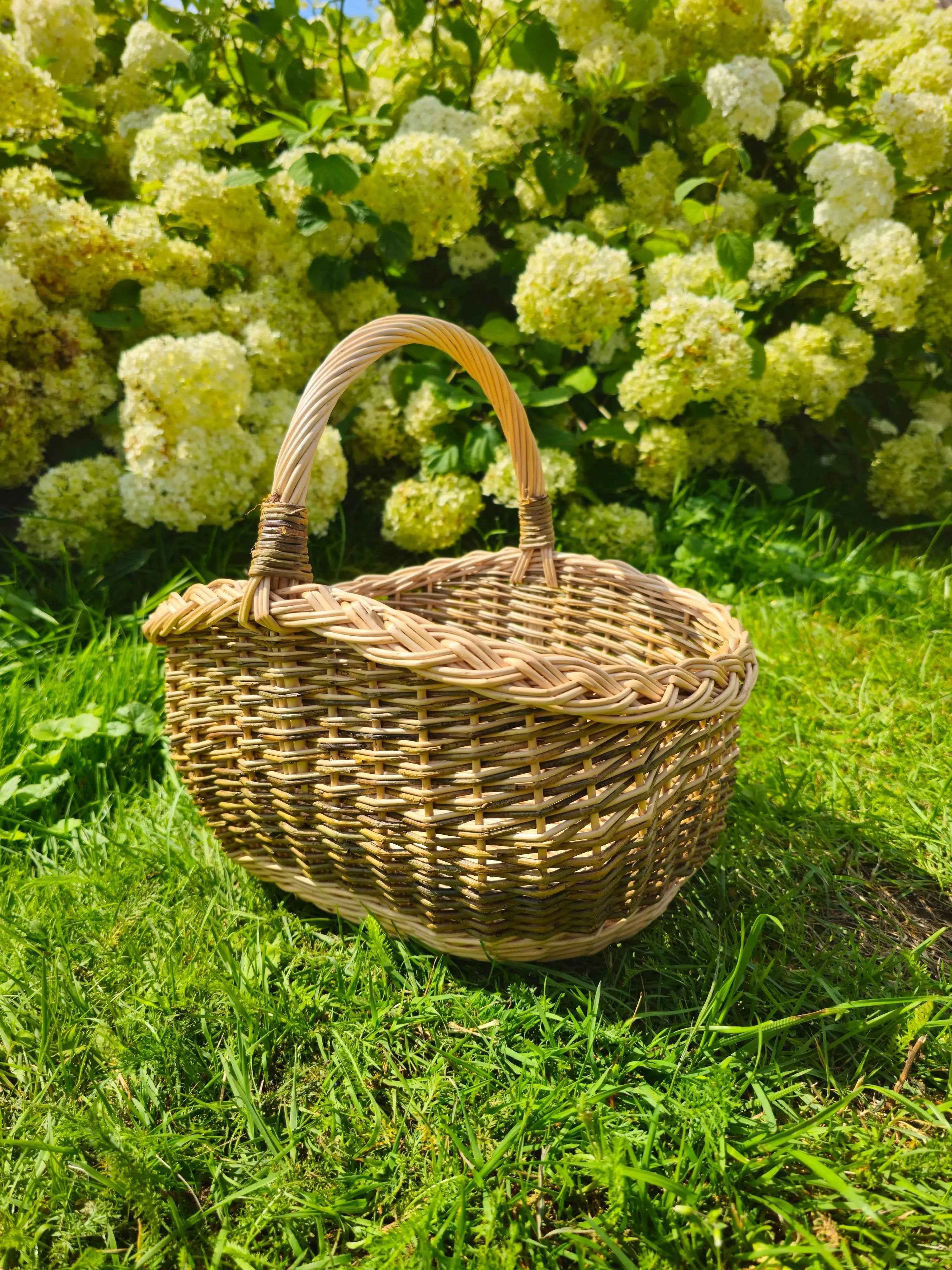 Small wicker basket 051b - NaturelyWoven wicker - handmade