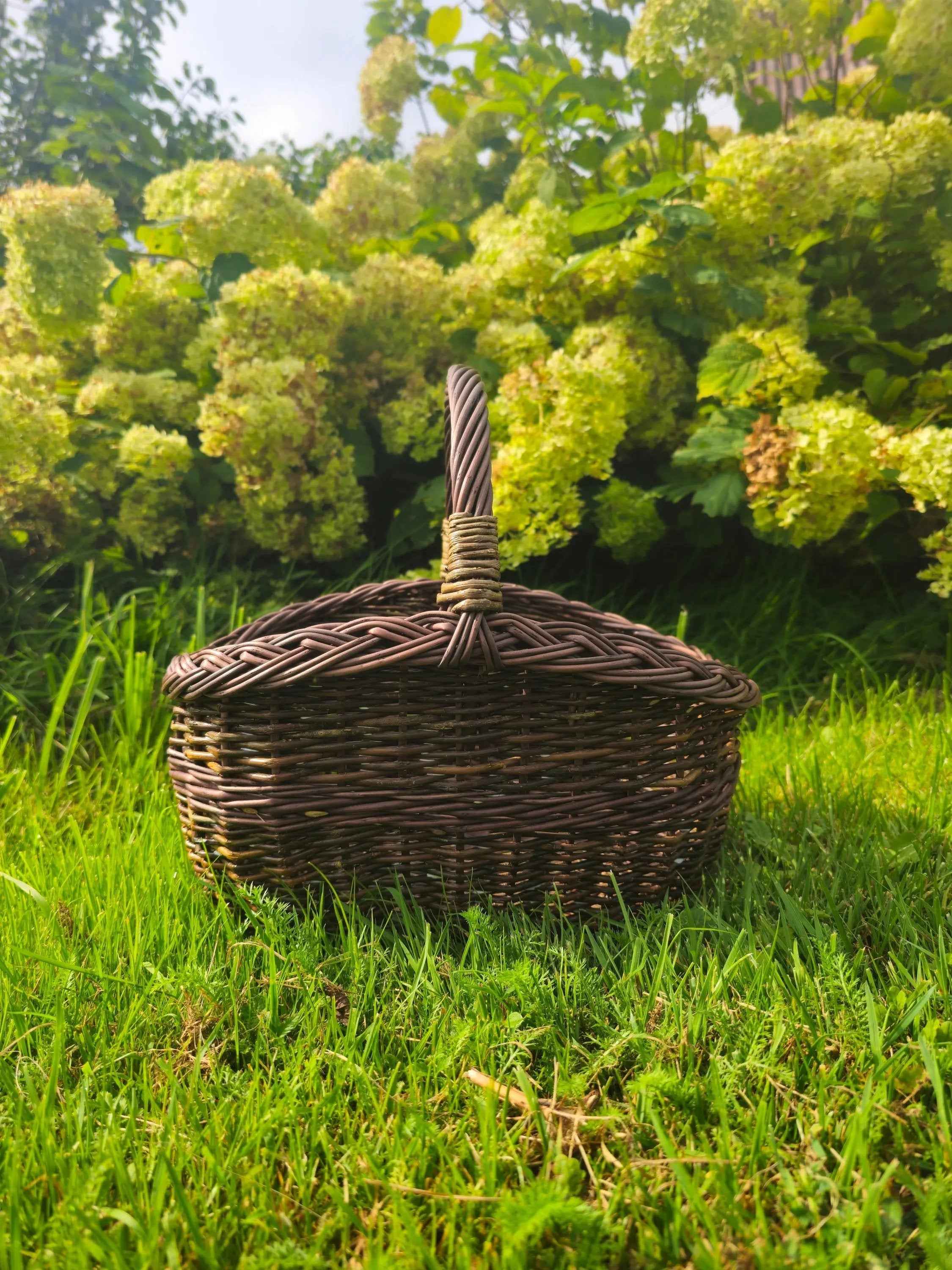 Small wicker basket 051b - NaturelyWoven wicker - handmade