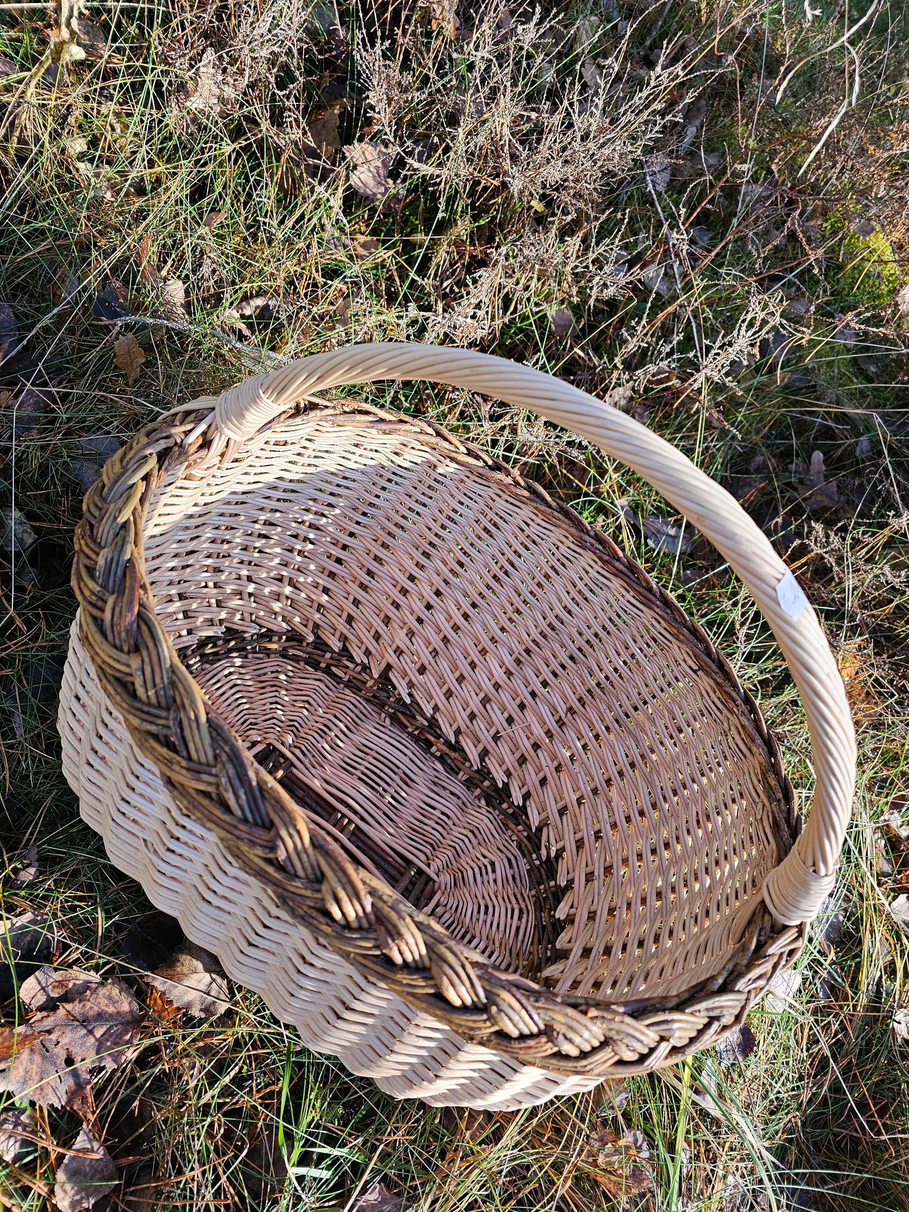 Wicker basket 031r - NaturelyWoven wicker - handmade