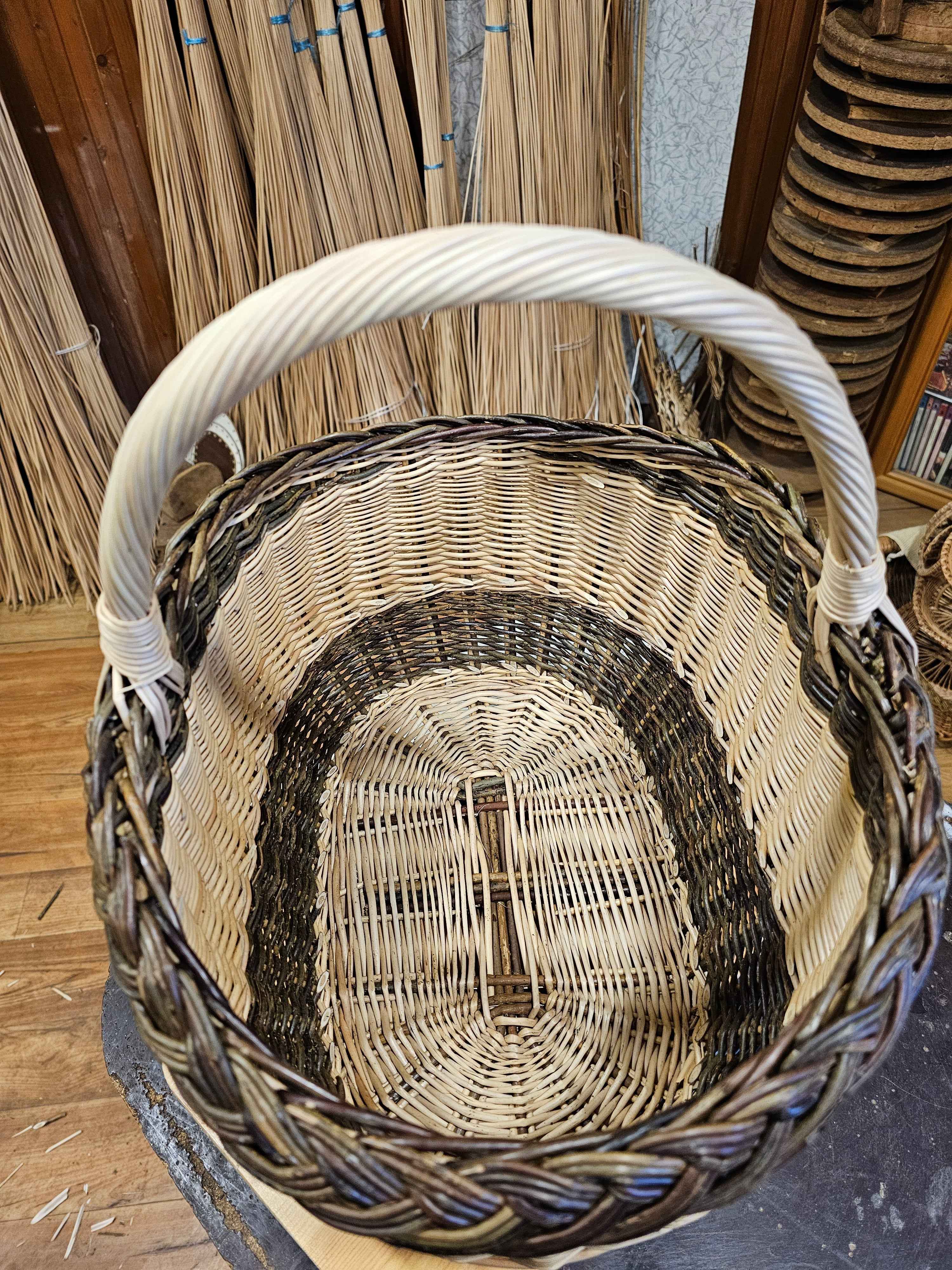 Wicker basket 040r - NaturelyWoven wicker - handmade