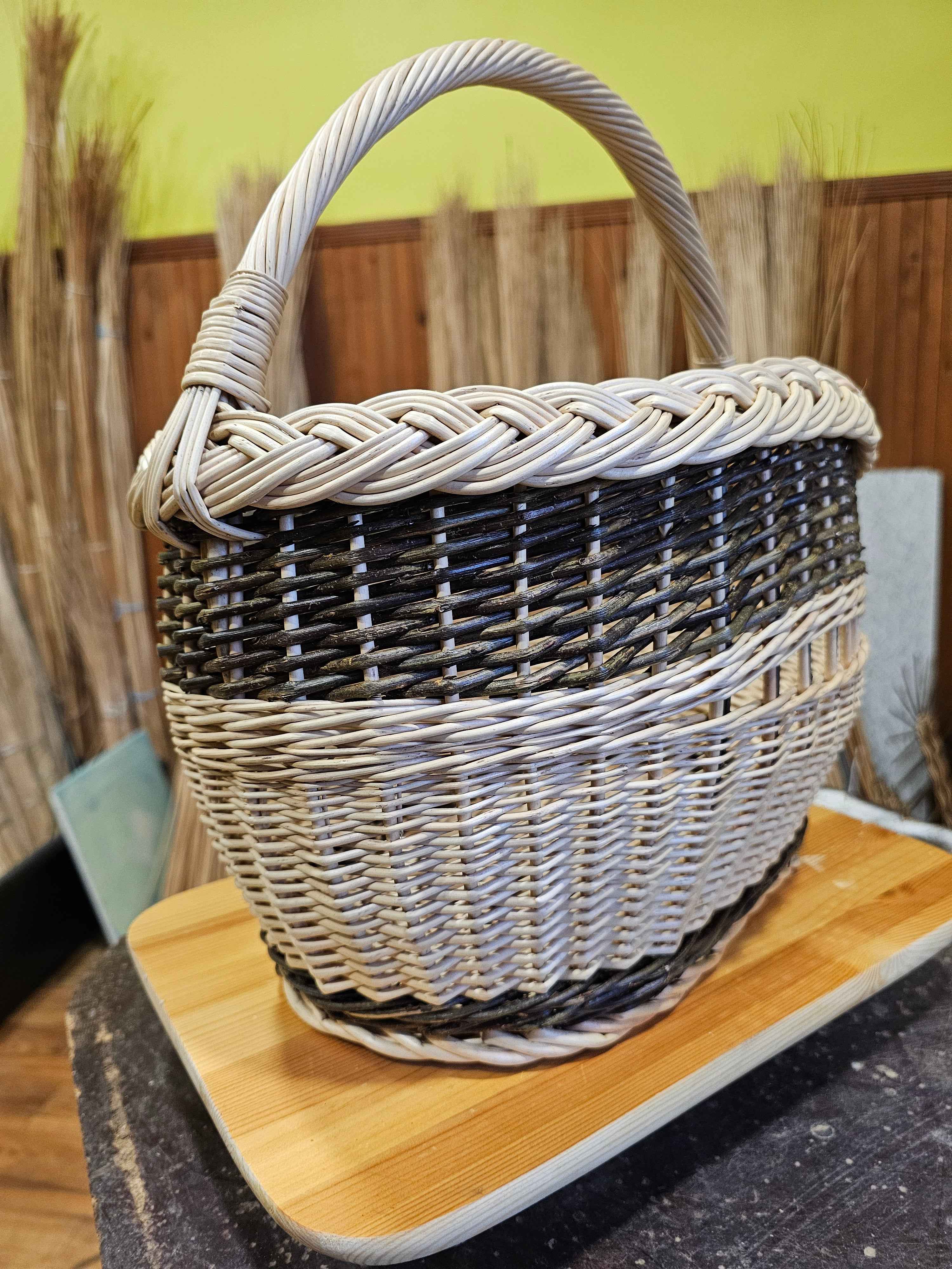 Wicker basket 042r - NaturelyWoven wicker - handmade