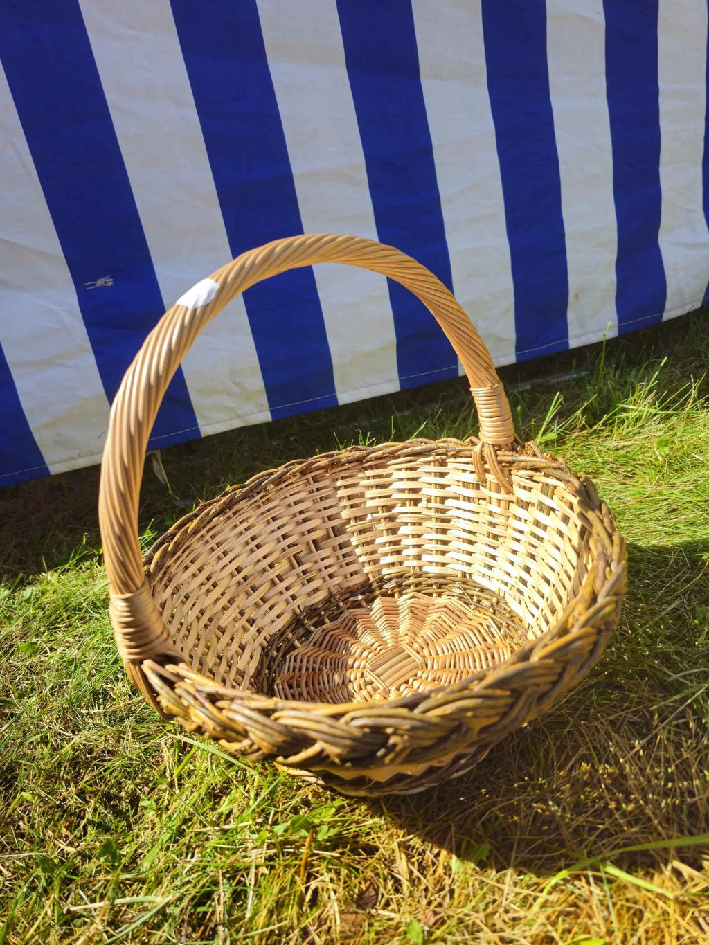 Wicker basket 010r - NaturelyWoven wicker - handmade