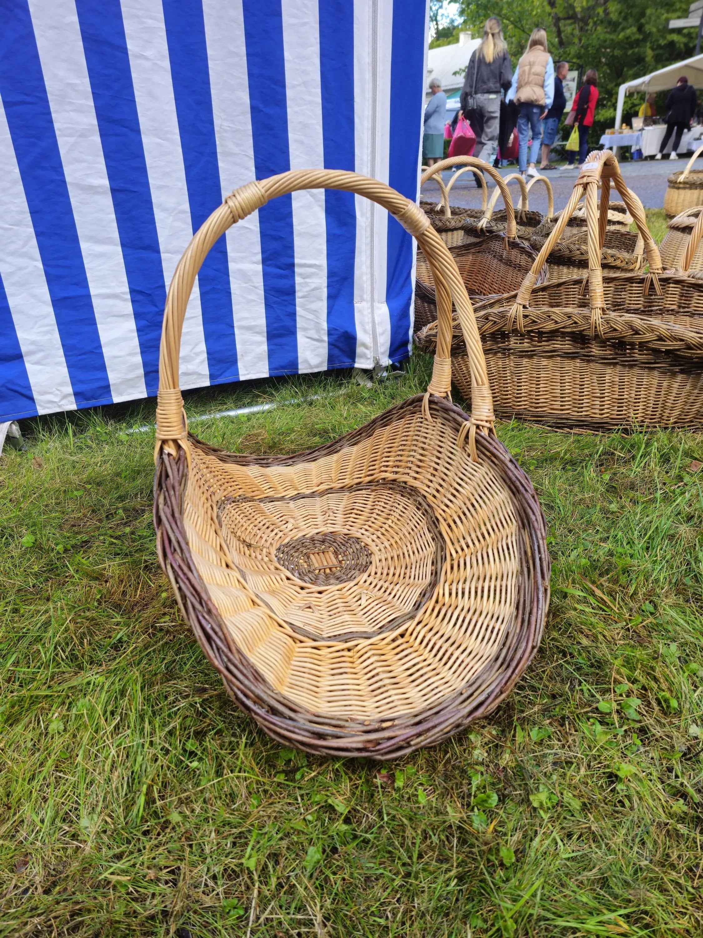 Wicker flower basket 033r - NaturelyWoven wicker - handmade