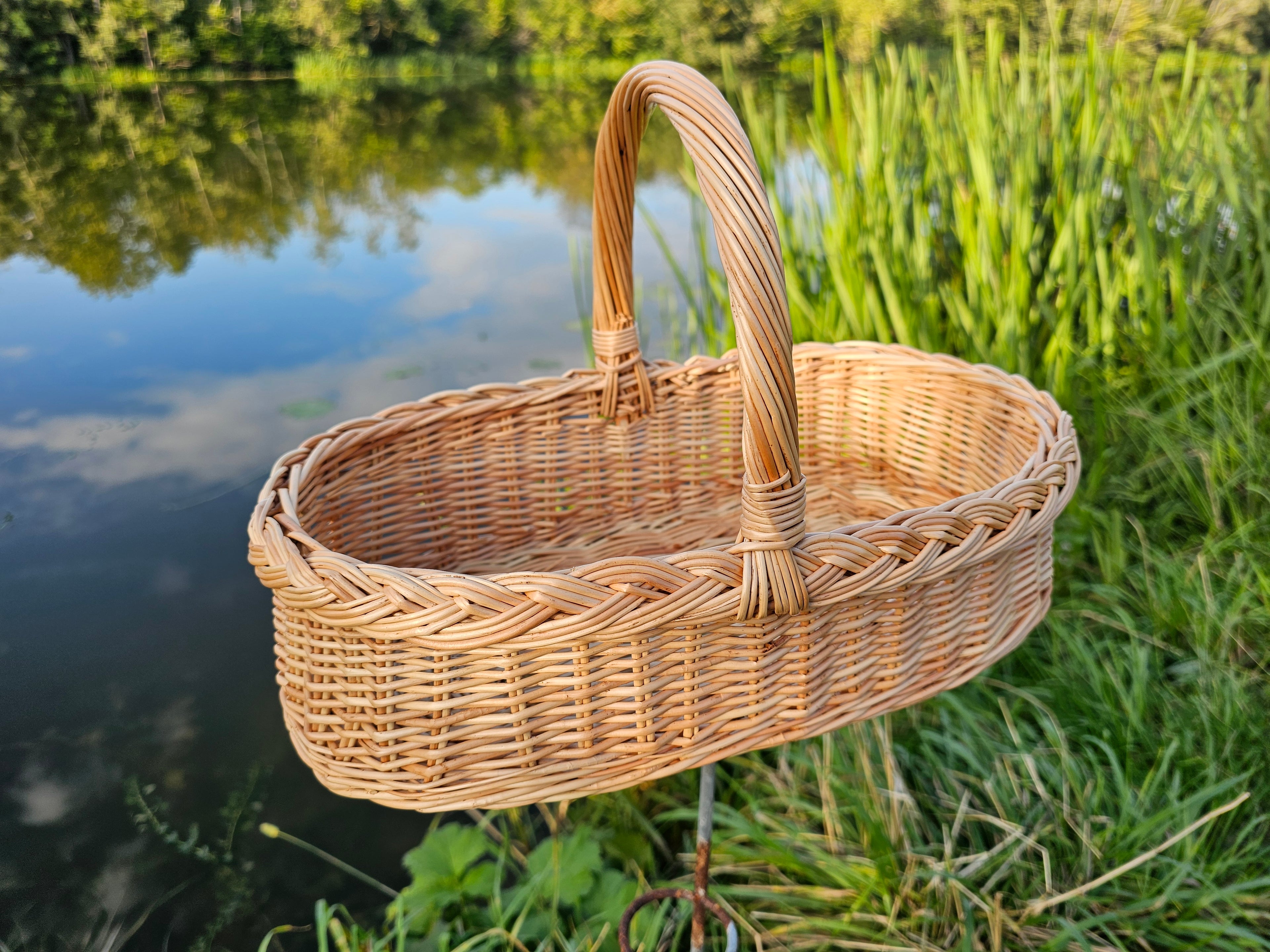 Wicker gathering trug — wicker basket, view 3