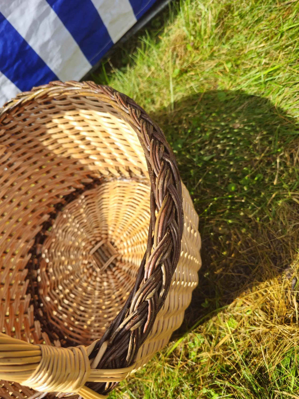 Wicker basket 020r - NaturelyWoven wicker - handmade