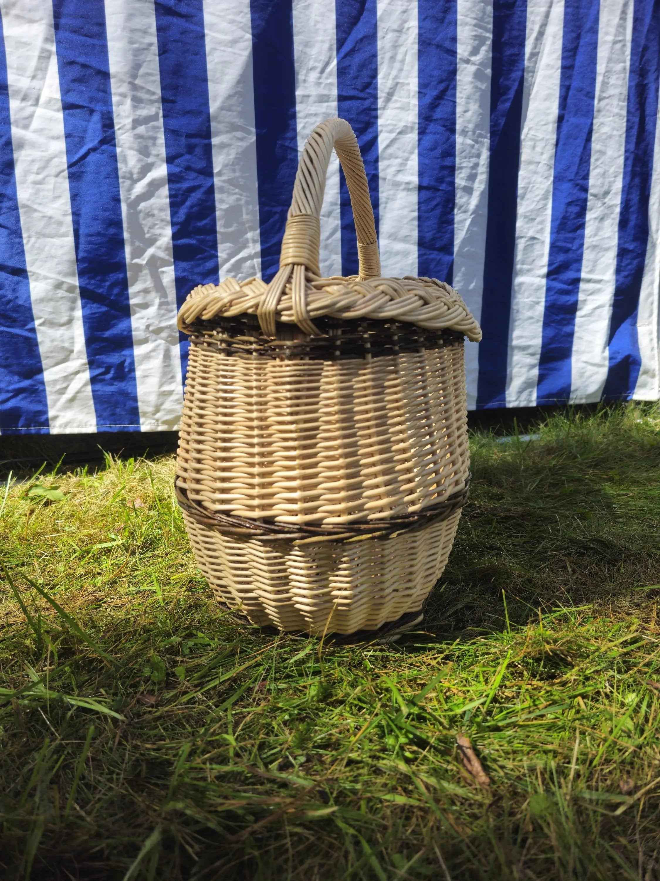 Wicker basket 027r - NaturelyWoven wicker - handmade