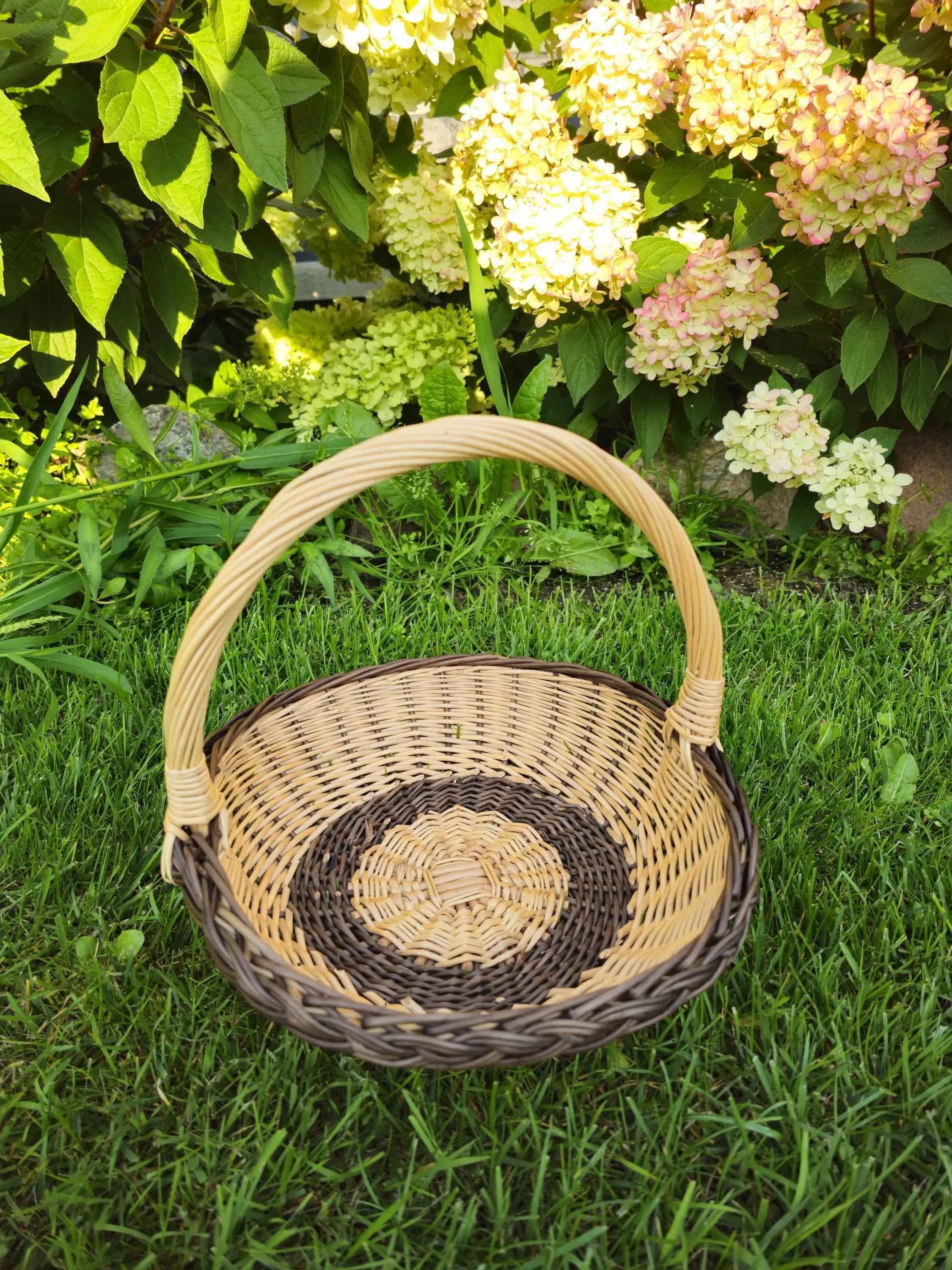 Flower girl basket 035b - NaturelyWoven wicker - handmade